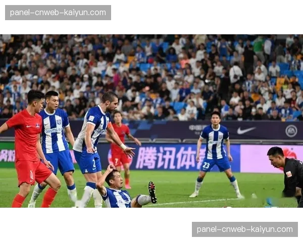 河南队迎战天津津门虎，五后卫体系能否限制对手边路传中